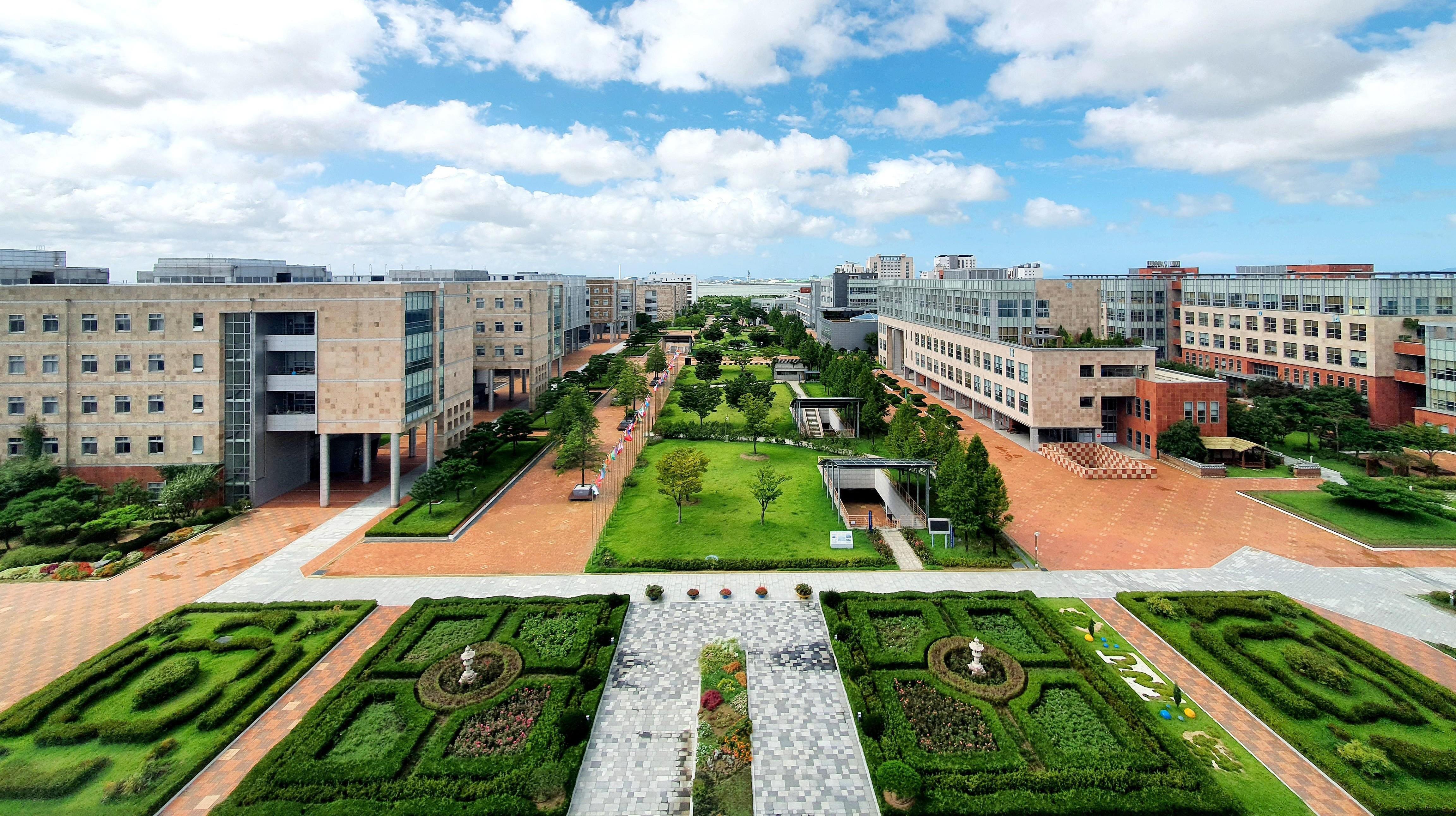 Incheon National University Earns Highest Rating of “Very Excellent” in Starbridge Center Operational Evaluation 대표이미지